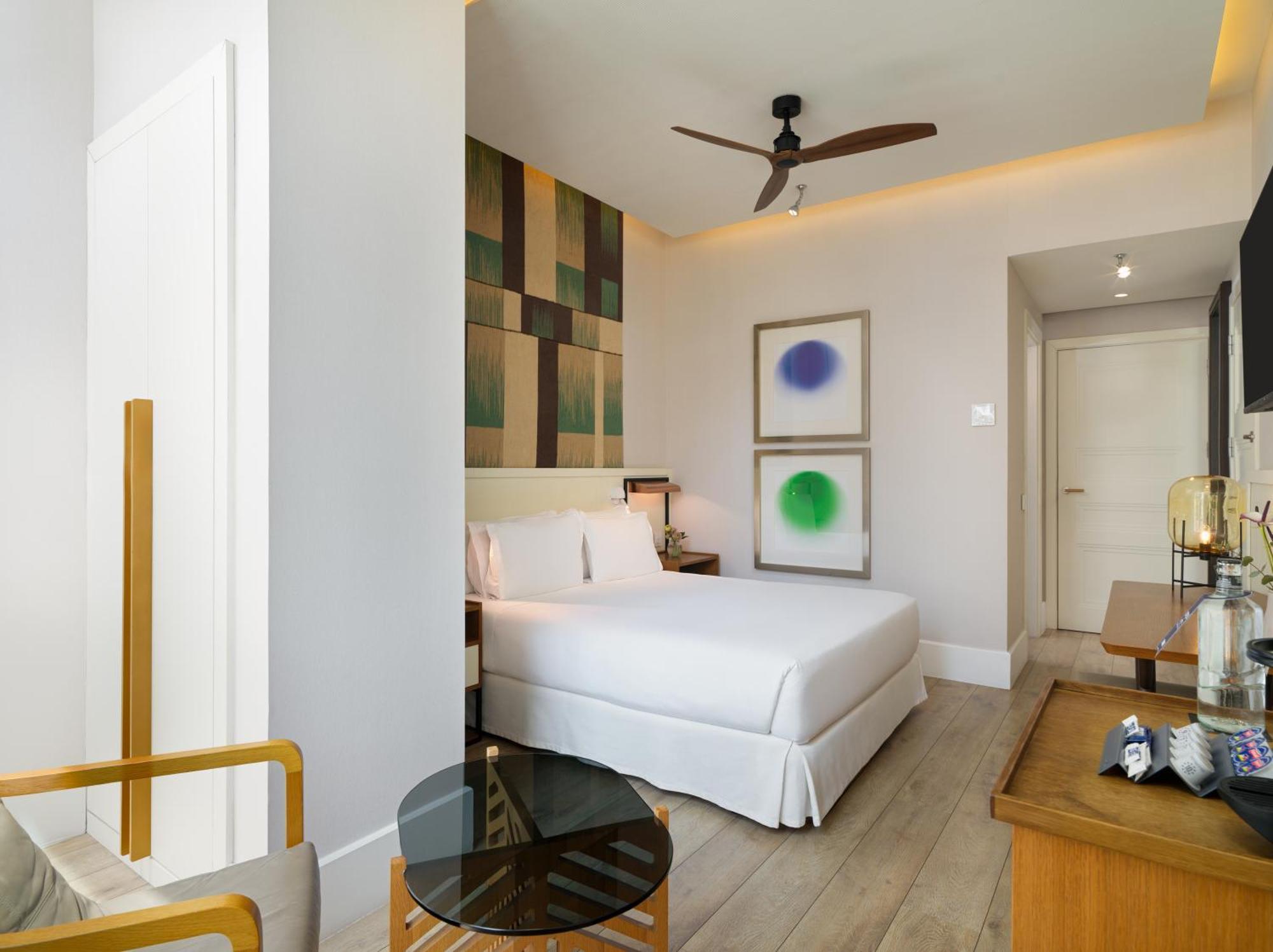 H10 Cubik 4* Sup Hotel 4*